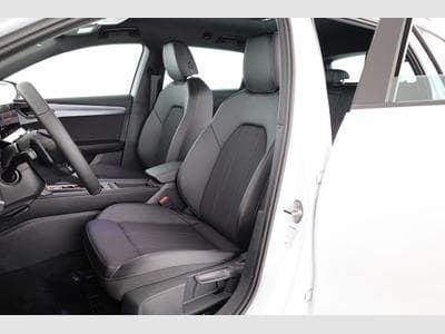 Cupra Leon 1.5 eTSI 110 kW (2026) - Photo 9