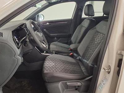 VW T-Roc R-Line 1.5 TSI 7-Gang-DSG (2026) - Photo 9