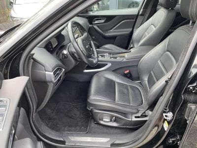 Jaguar F-Pace 180d Prestige AWD (2020) - Photo 8