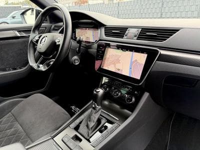 Skoda Superb Superb Combi Sportline 2.0 TDI DSG /1.HAND/ (2022) - Foto 12