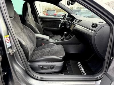 Skoda Superb Superb Combi Sportline 2.0 TDI DSG /1.HAND/ (2022) - Foto 13