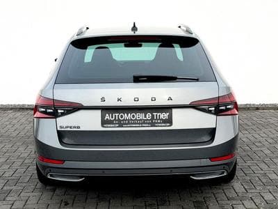 Skoda Superb Superb Combi Sportline 2.0 TDI DSG /1.HAND/ (2022) - Foto 6