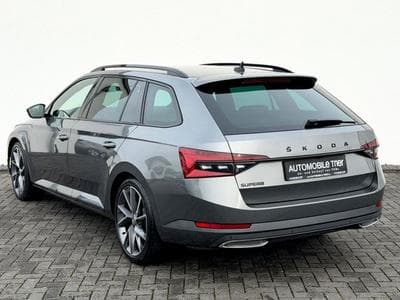 Skoda Superb Superb Combi Sportline 2.0 TDI DSG /1.HAND/ (2022) - Foto 7