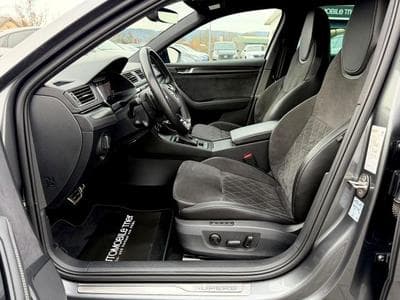 Skoda Superb Superb Combi Sportline 2.0 TDI DSG /1.HAND/ (2022) - Foto 9