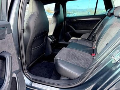 Skoda Superb Superb Combi Sportline 2.0 TDI DSG /LED/ACC/CAM/ (2022) - Foto 14