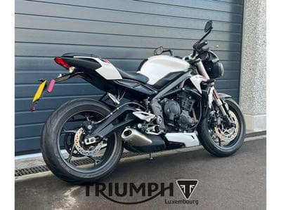 Street Triple S