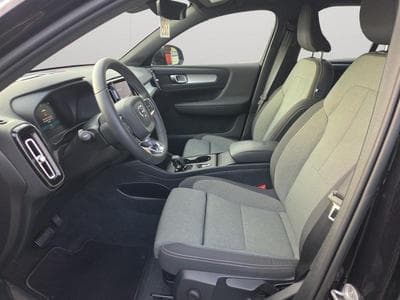 Volvo XC40 B3 Core / Essence (2023) - Photo 10