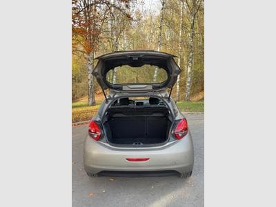 Peugeot 208 1.2 (2015) - Foto 5