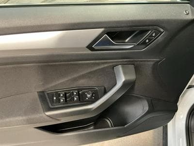 VW T-Roc Life+BVM+RearView+LED (2023) - Photo 14