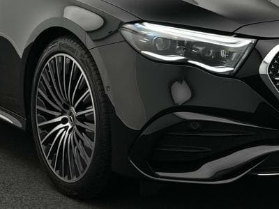 Mercedes E 220 d 4MATIC T AMG-Line Digital+360°+AHK+Memo (2024) - Photo 9