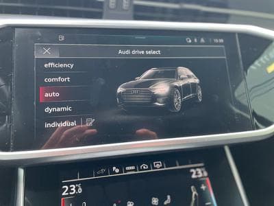 Audi A6 Avant sport 50 TFSI e quattro S-tronic S line (2022) - Photo 11