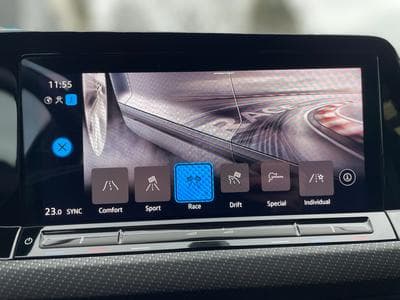 VW Golf 8 R DSG 4Motion Performance (2021) - Foto 11