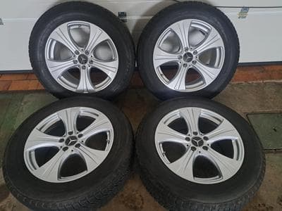 Felgen und Reifen – 18" - Foto 1