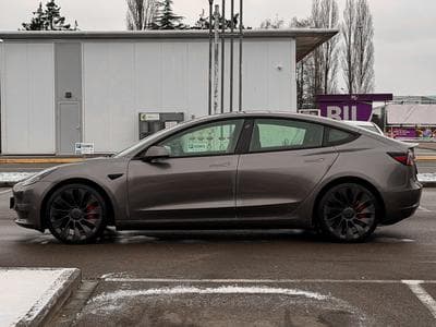 Tesla Model 3 Performance AWD 2021 512ch Panasonic (2021) - Photo 4