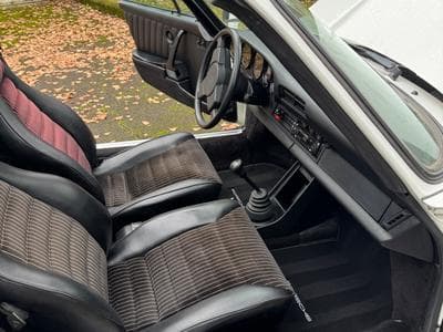 Porsche Carrera GT Targe (1983) - Photo 9