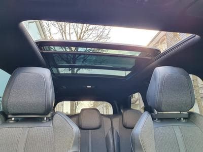 Peugeot 5008 GT, 1.2l 130cv, Allure, camera 360, panorama, 7 pl (2017) - Photo 12