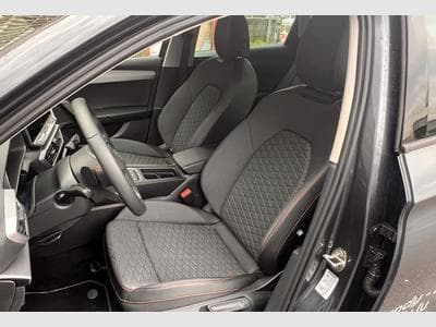 Seat Leon FR 1.5 e-Hybrid 204cv (2025) - Photo 3