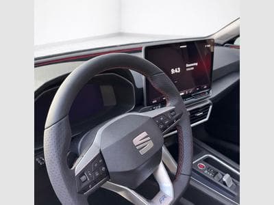 Seat Leon FR 1.5 e-Hybrid 204cv (2025) - Photo 5