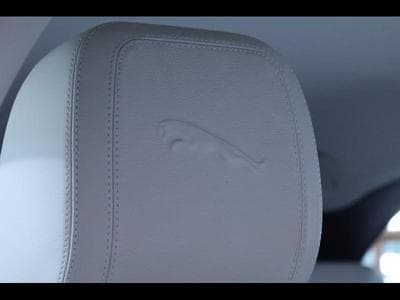 Jaguar F-Pace D165 R-Dynamic S AWD Auto (2021) - Photo 13