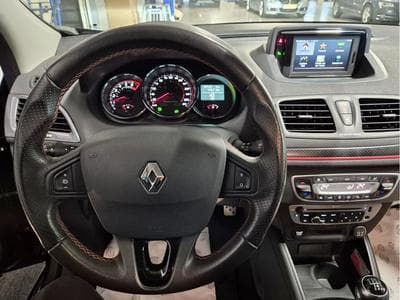 Renault Megane GRANDTOUR GT 220 LIMITED EDITION N°102 BOSE CUIR NAVI (2013) - Foto 7