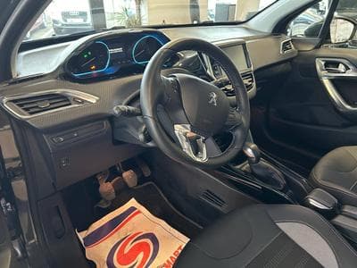 Peugeot 2008 Allure (2019) - Photo 8