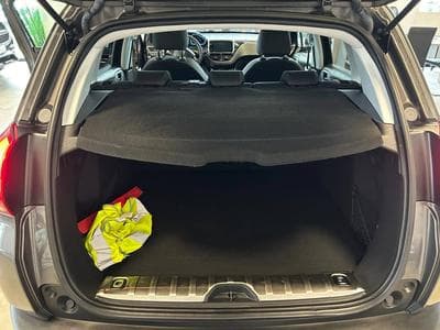 Peugeot 2008 Allure (2019) - Photo 13