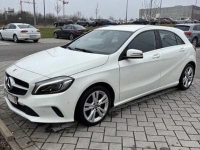 Mercedes Classe A 200 D - 7G DCT Inspiration edition (2017) - Photo 8