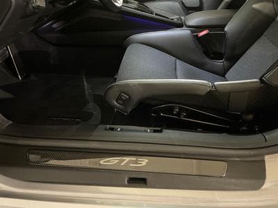 Porsche 911 GT3 Touring (2024) - Photo 12