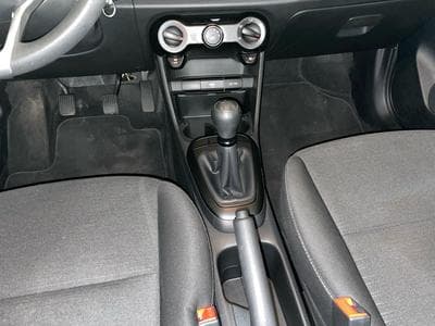 Kia Picanto 1.0 ESSENCE (2024) - Photo 10
