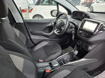 Peugeot 2008 B.AUTO, 110CV, NAVI,CARPLAY,BLUETOOTH, GARANTIE (2017) - Foto 6