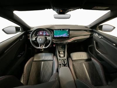 Skoda Octavia Combi+RS+DSG+Pano+360+AHK (2024) - Photo 2