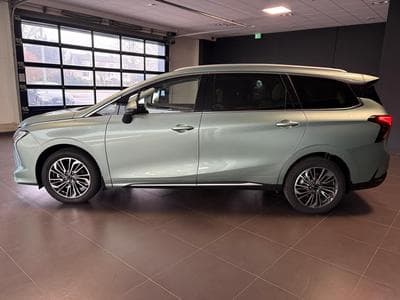 Forthing U-Tour 1.5 TURBO AUTO 7 PLACES (2026) - Photo 3