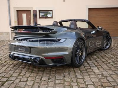 Porsche 911 911 Turbo S Cabriolet avec Pack Sport (2023) - Foto 3