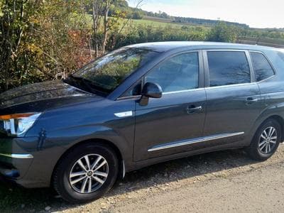 Ssangyong Rodius 2,2 EXDI 178 cv Crystal Plus -Diesel (2018) - Photo 1