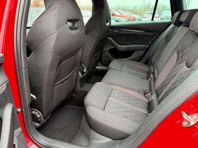 Skoda Octavia Octavia Combi RS 2.0 TSI DSG / 1.HAND / GARANTIE (2021) - Foto 14