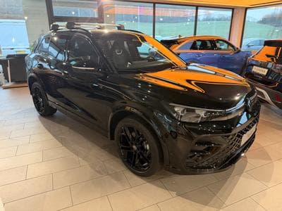 VW Tiguan R-Line Black 2.0 TSI 4Motion 265 PS (2026) - Foto 1