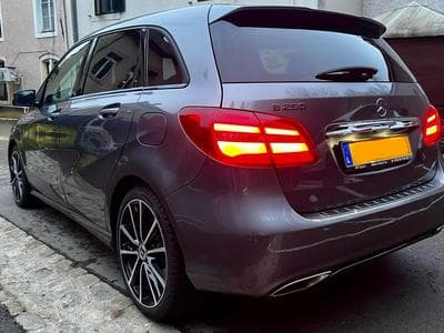 Mercedes B 250 Pack amg (2018) - Photo 6