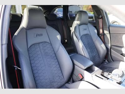 Audi RS4 Competition PLUS (2023) - Photo 6