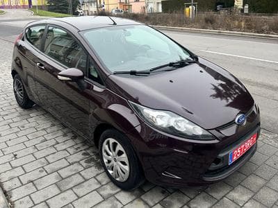 Ford Fiesta (2010) - Photo 1