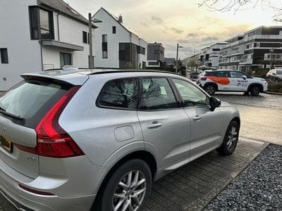 Volvo XC60 R-Design T4 Geartronic (2020) - Foto 1