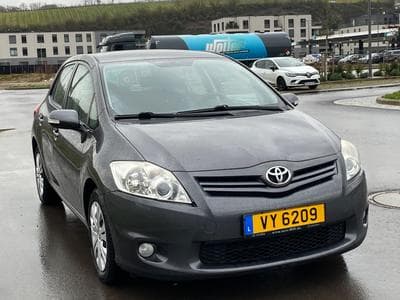 Toyota Auris (2010) - Foto 1