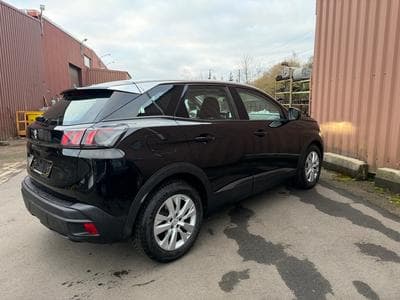 Peugeot 3008 1.5 HDI 130CH  EAT8 Active Pack (2021) - Foto 4