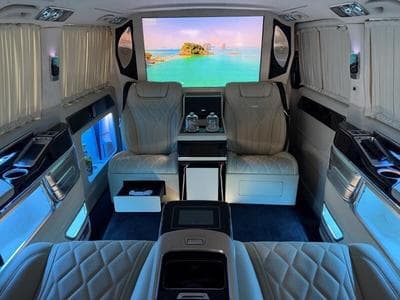 Mercedes Vito VIP CDI extra-long Maybach 2.0 136 CV L3 (2023) - Photo 1