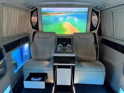 Mercedes Vito VIP CDI extra-long Maybach 2.0 136 CV L3 (2023) - Photo 5