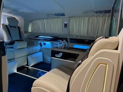 Mercedes Vito VIP CDI extra-long Maybach 2.0 136 CV L3 (2023) - Photo 8