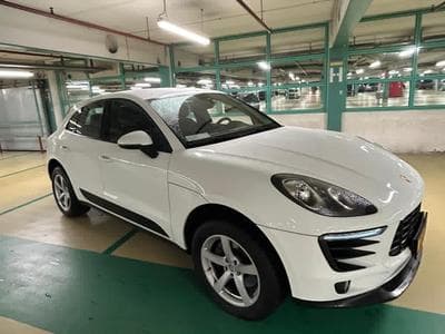 Porsche Macan 2.0 (2017) - Photo 1
