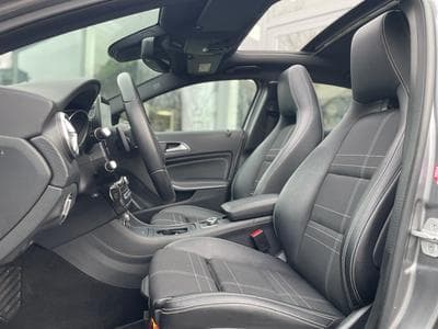 Mercedes A 180 Sport 7G-DCT Toit Ouvrant (2016) - Photo 7