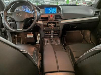 Mercedes E 350 Coupé E 350 CDI BlueEFFICIENCY V6 (2009) - Foto 5