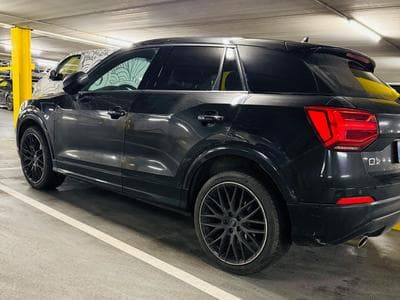 Audi Q2 S-line (2018) - Photo 1