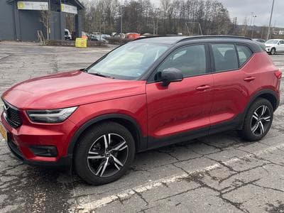 Volvo XC40 D4 AWD - 190 - BVA Geartronic R-Design (2018) - Foto 1
